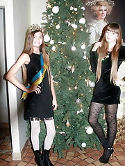 Alluring gilfs are fingering themselves