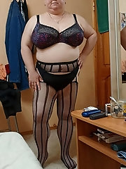 OLD PHOTO OF MY SHAVED PUSSY.