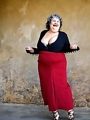 Homesex: Discover the Sexy Pudica Pose Gesture