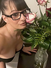 Busty older hellcat is playing herself