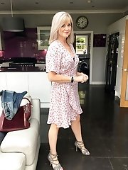 Amateur MILF 131 Married Great Set of Tits