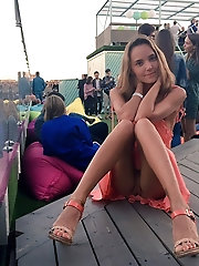 Ripened mature tart is posing seminaked on pics